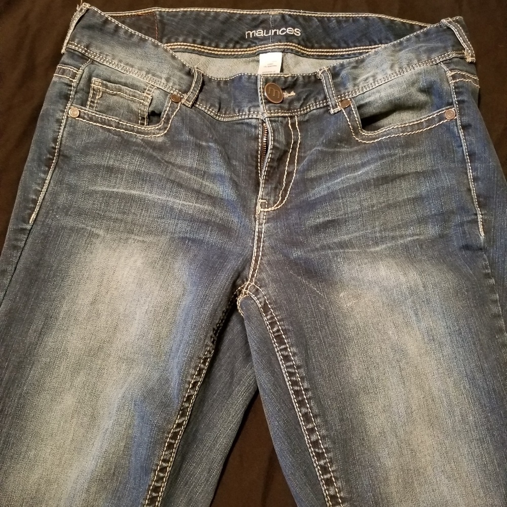 Maurices jeans